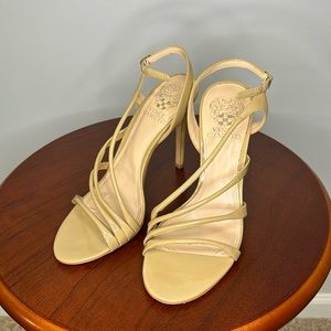 Vince Camuto Nude Sandals | Size: 7M Like New